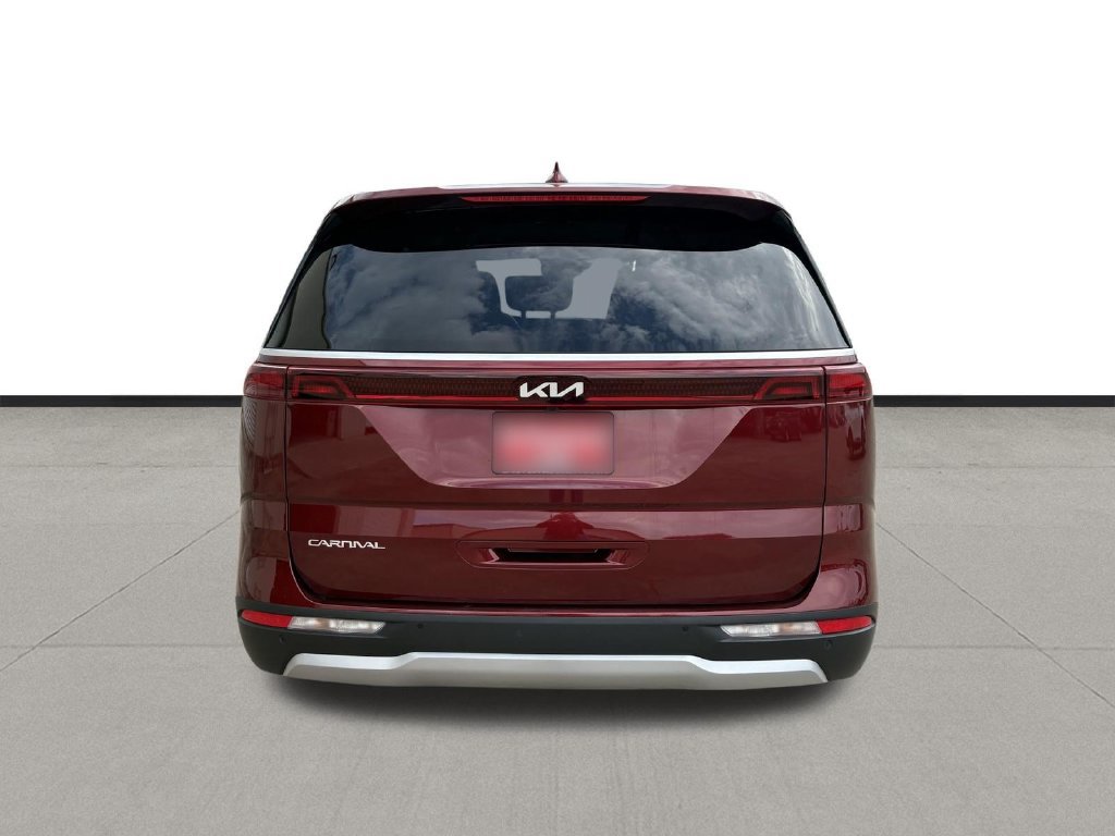 Used 2024 Kia Carnival LX FWD image 6