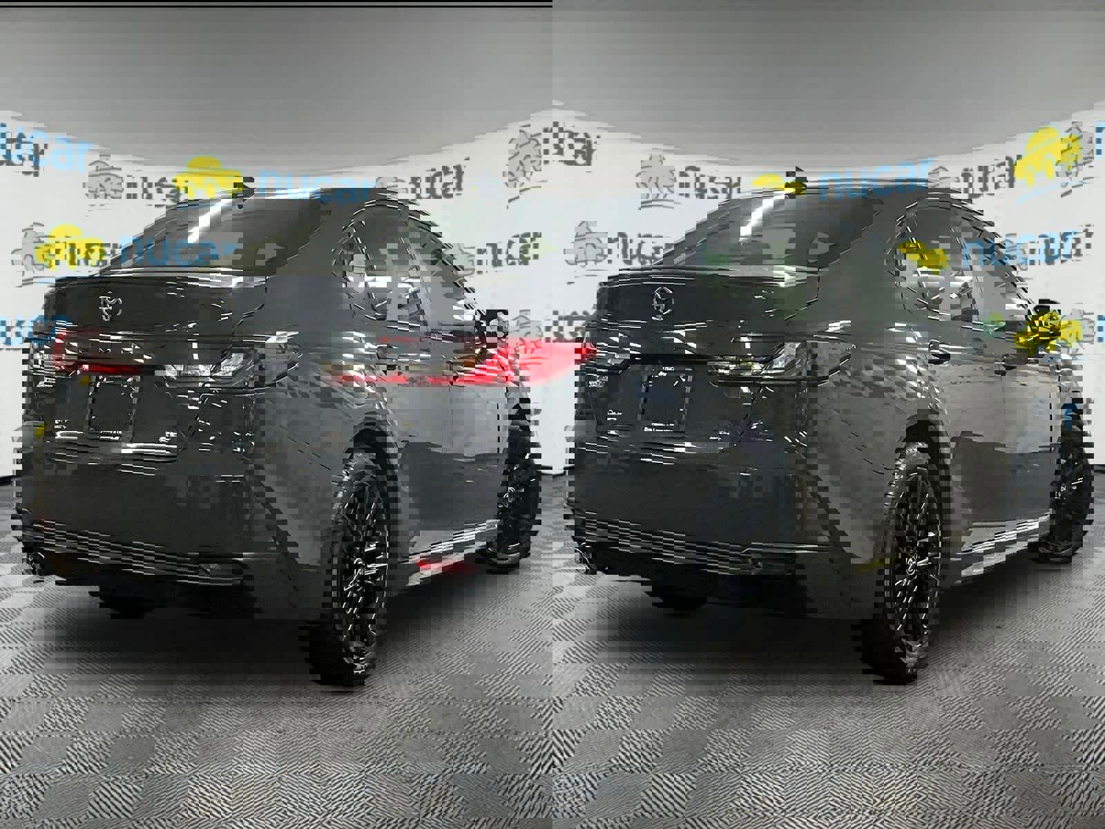 Used 2025 Toyota Camry SE FWD image 6