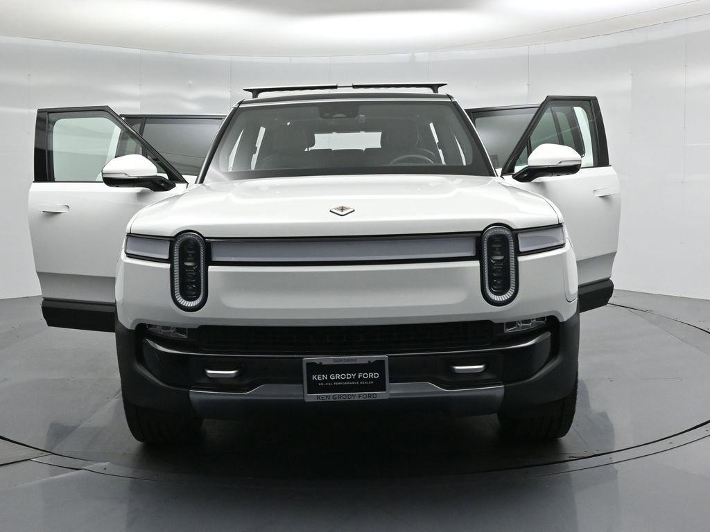 Used 2024 Rivian R1S Adventure AWD/4WD image 30