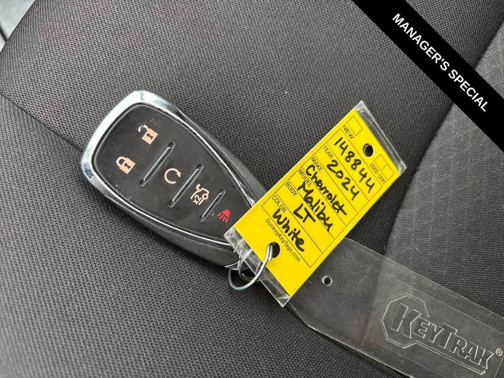 Used 2024 Chevrolet Malibu LT image 25