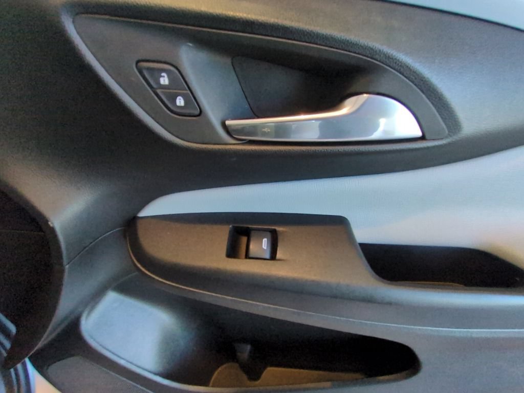 Used 2024 Buick Envista Preferred w/ Convenience I Package FWD image 23