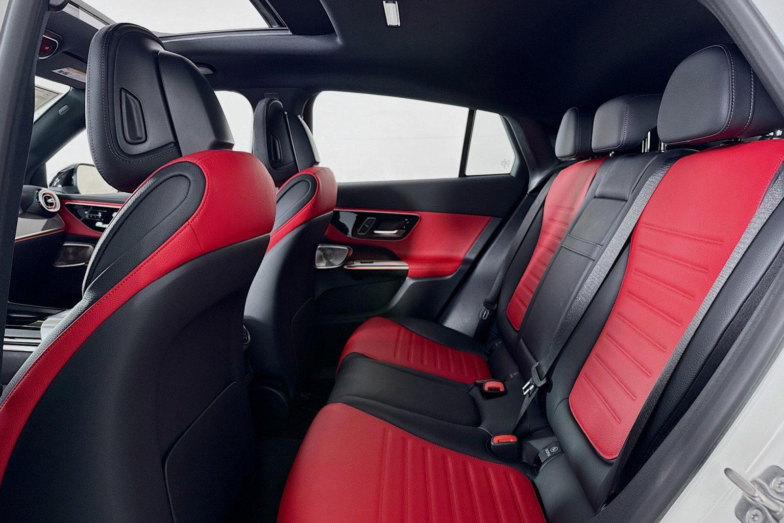 New 2026 Mercedes-Benz GLC 43 AMG 4MATIC Coupe image 7