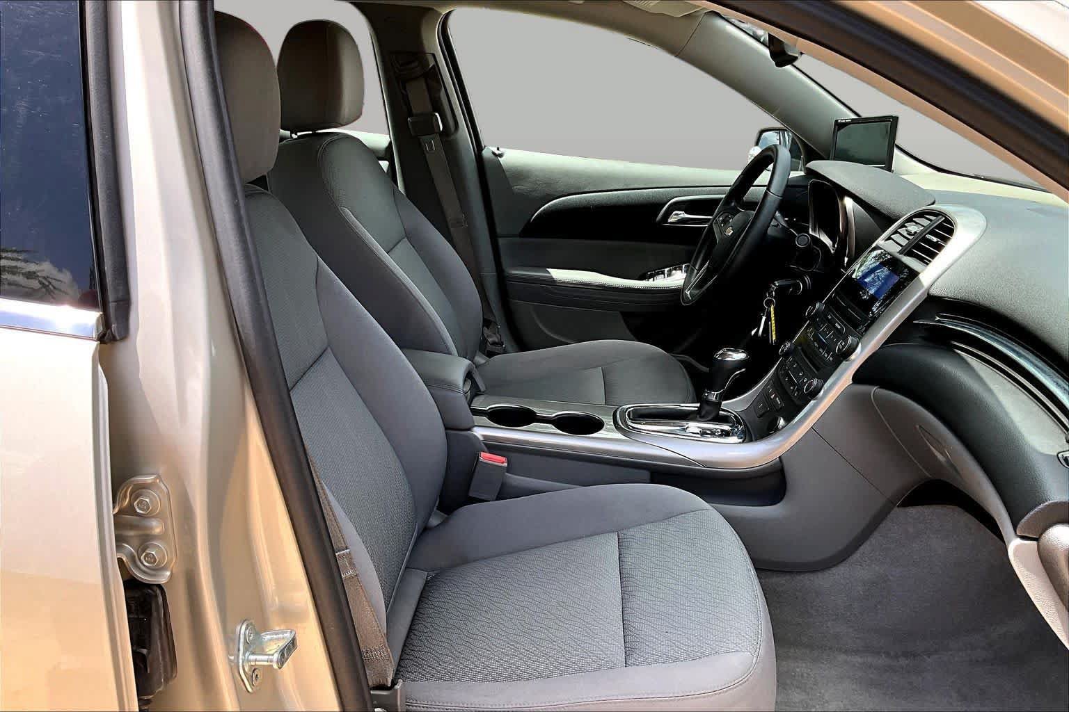 Used 2013 Chevrolet Malibu LS w/ Protection Package FWD image 9