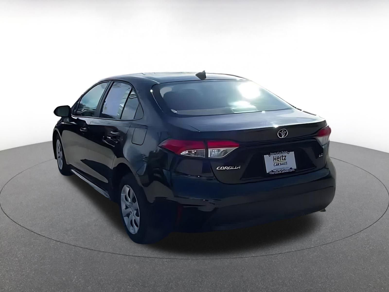 Used 2025 Toyota Corolla LE image 10