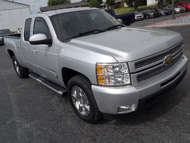 Used 2013 Chevrolet Silverado 1500 LTZ w/ LTZ Plus Package AWD/4WD image 2
