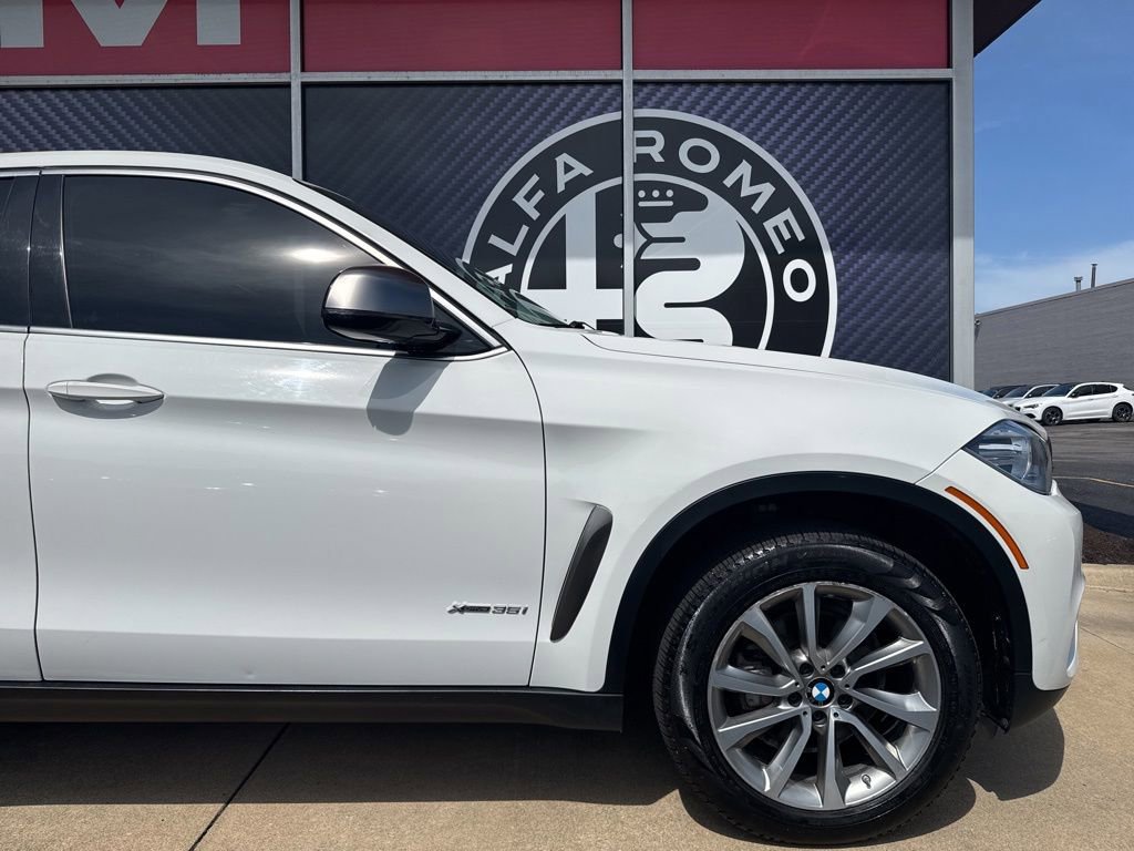 Used 2019 BMW X6 xDrive35i w/ Convenience Package AWD/4WD image 3