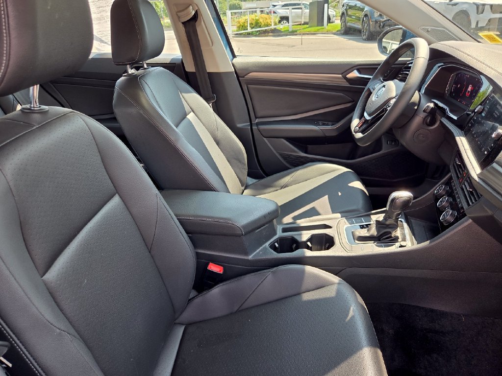 Used 2020 Volkswagen Jetta SEL FWD image 29