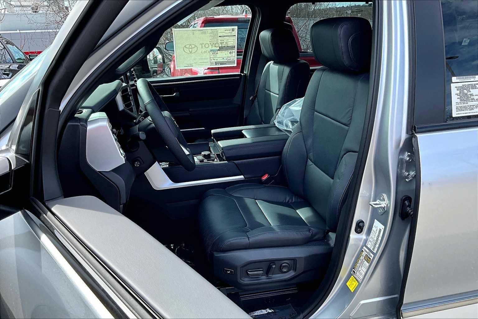 New 2025 Toyota Tundra Platinum image 9