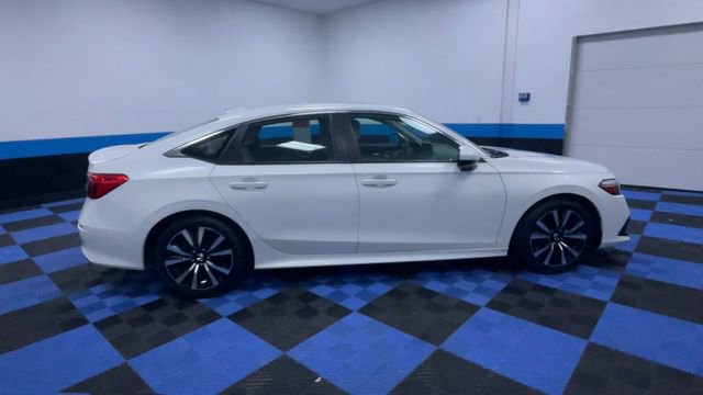 Used 2023 Honda Civic EX image 9