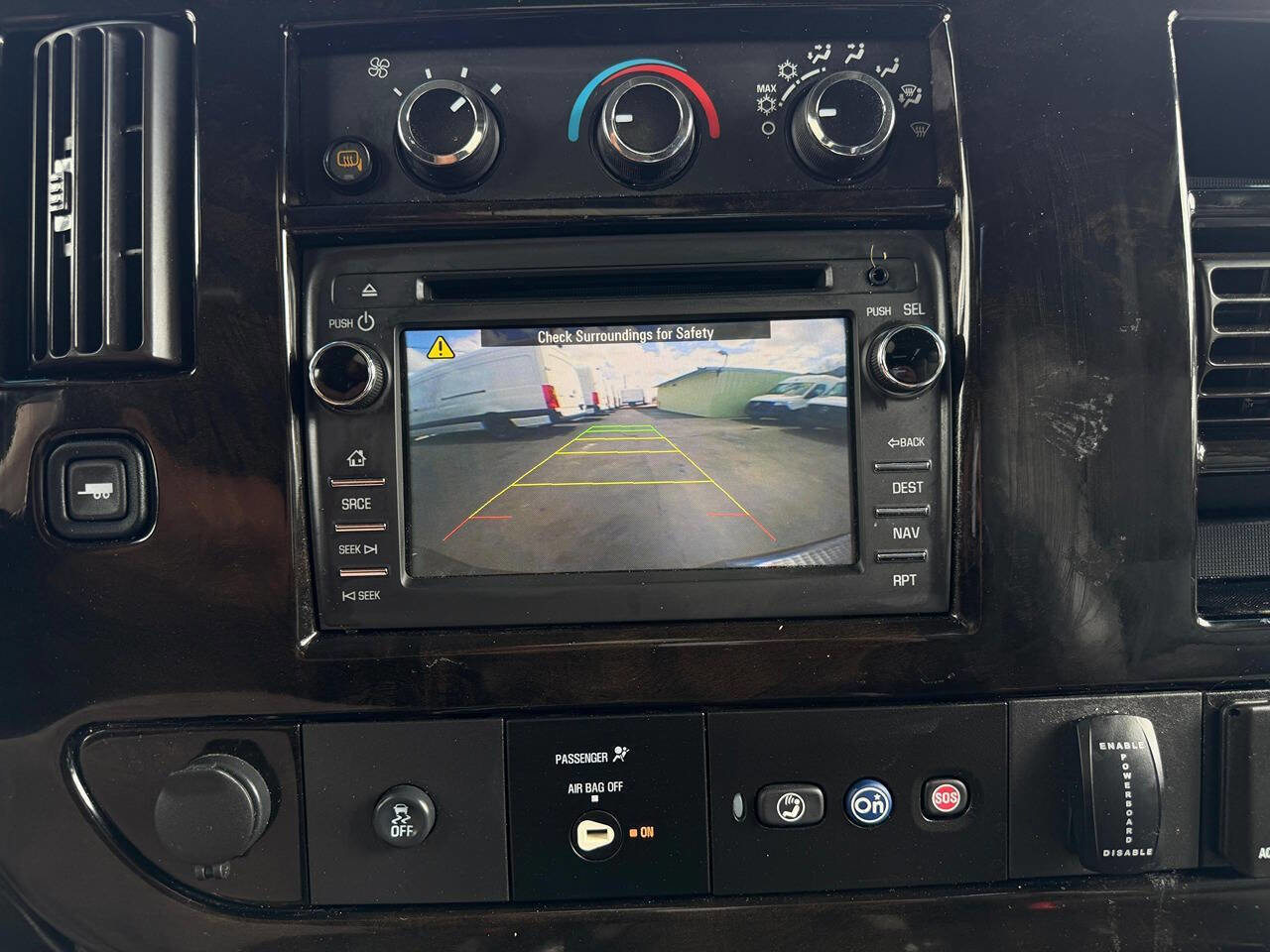 Used 2017 Chevrolet Express 2500 image 8