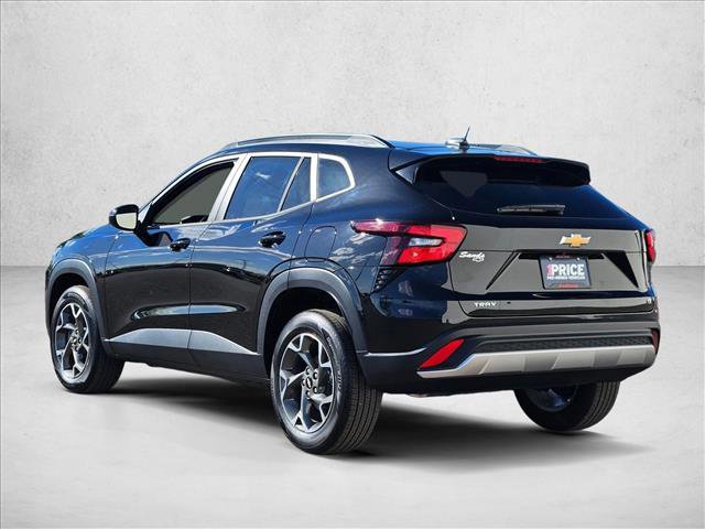 Used 2026 Chevrolet Trax LT w/ LT Convenience Package image 8