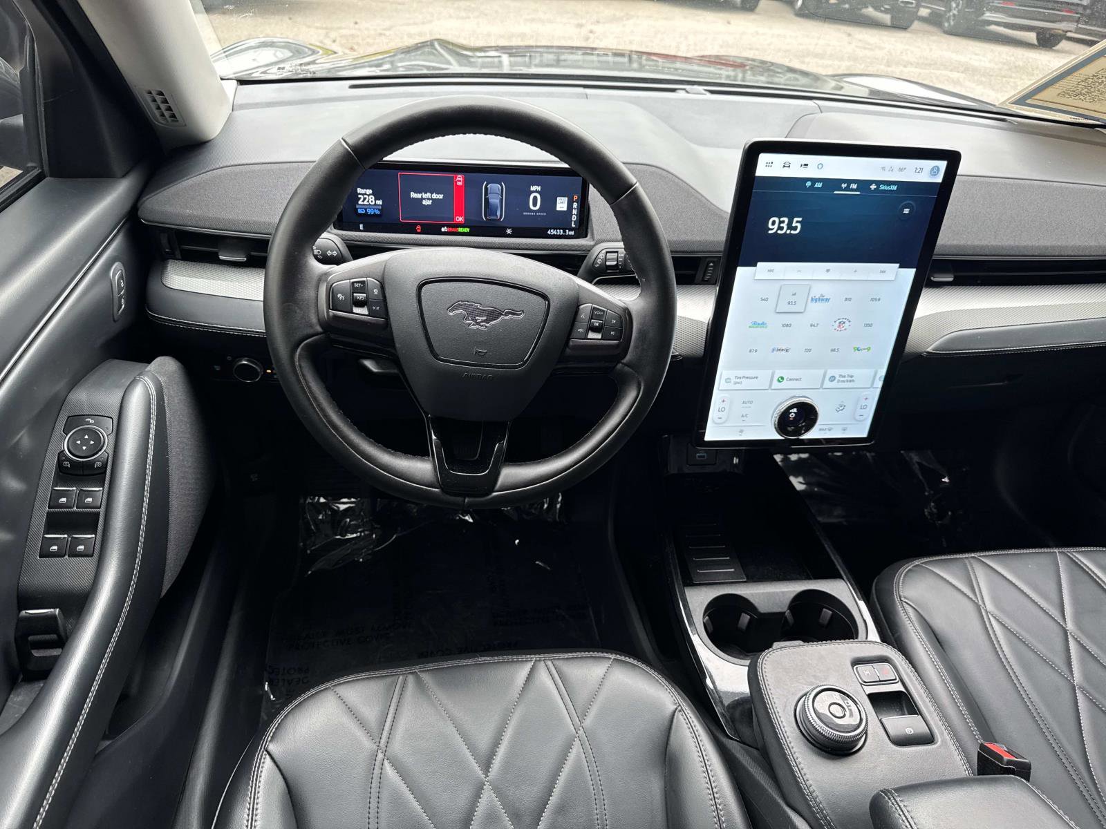 Used 2021 Ford Mustang Mach-E Select image 8