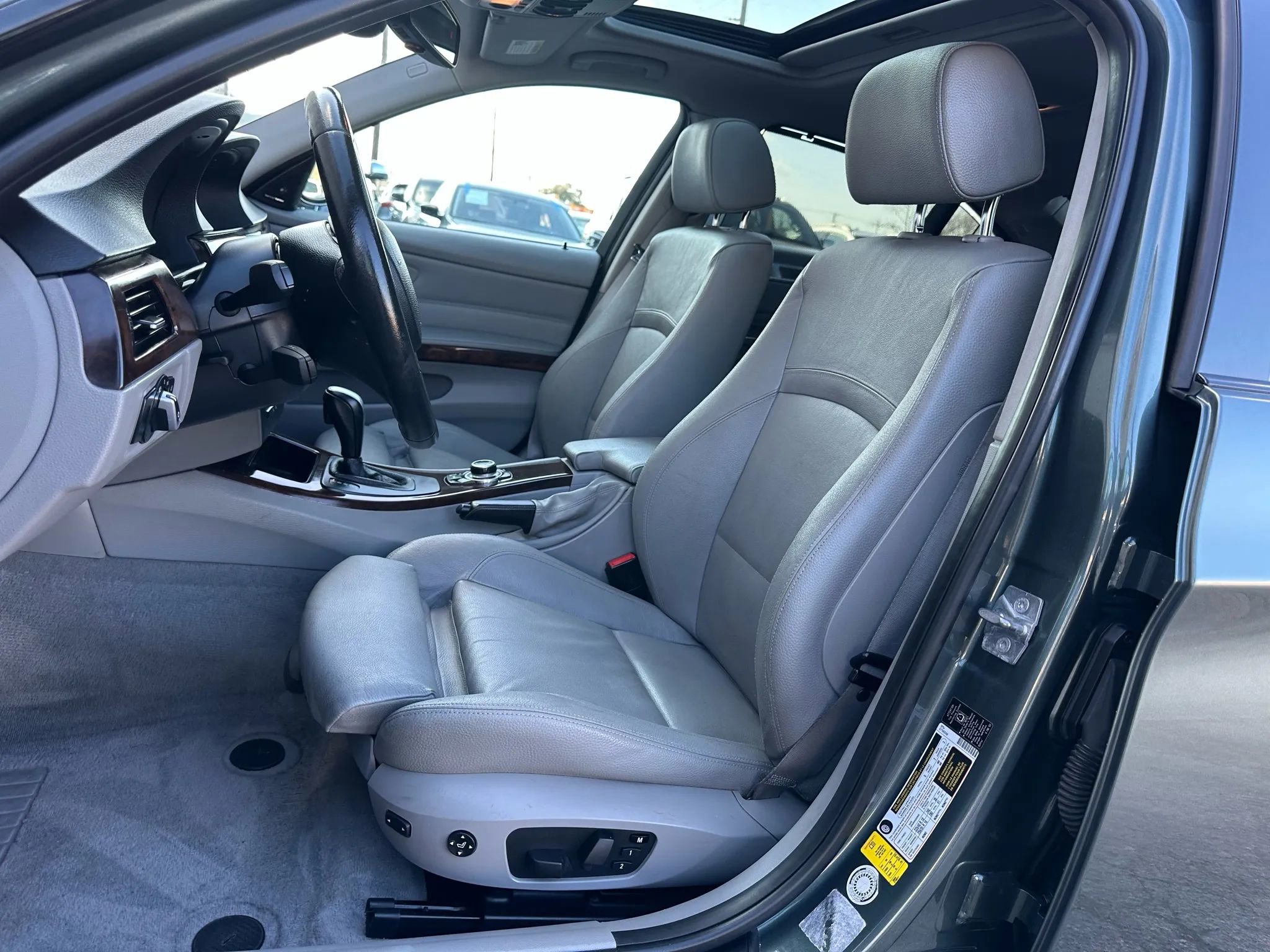 Used 2011 BMW 335d Sedan RWD image 14