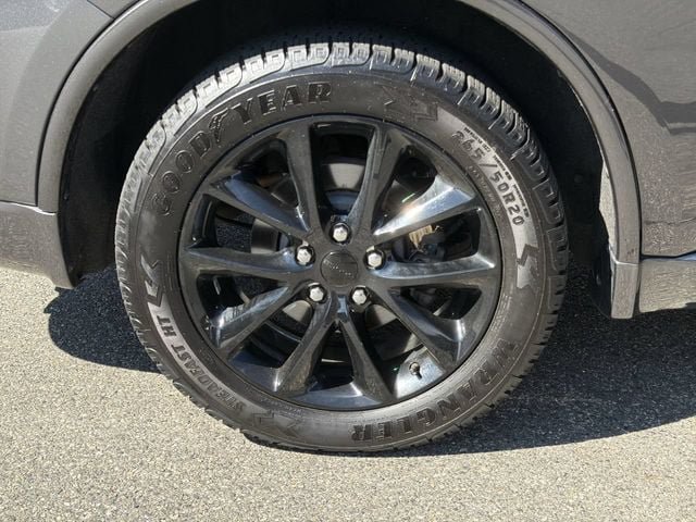 Used 2018 Dodge Durango R/T w/ Blacktop Package AWD/4WD image 12