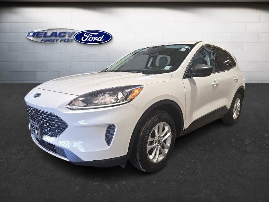 Used 2022 Ford Escape SE w/ Convenience Package image 1