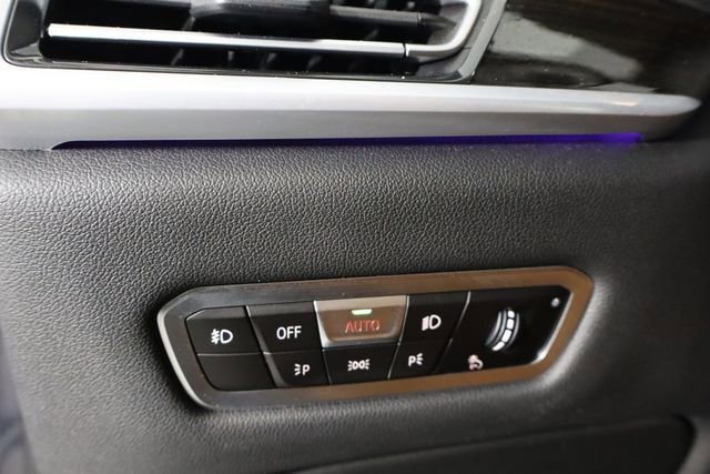 Used 2021 BMW X7 xDrive40i w/ Cold Weather Package image 27