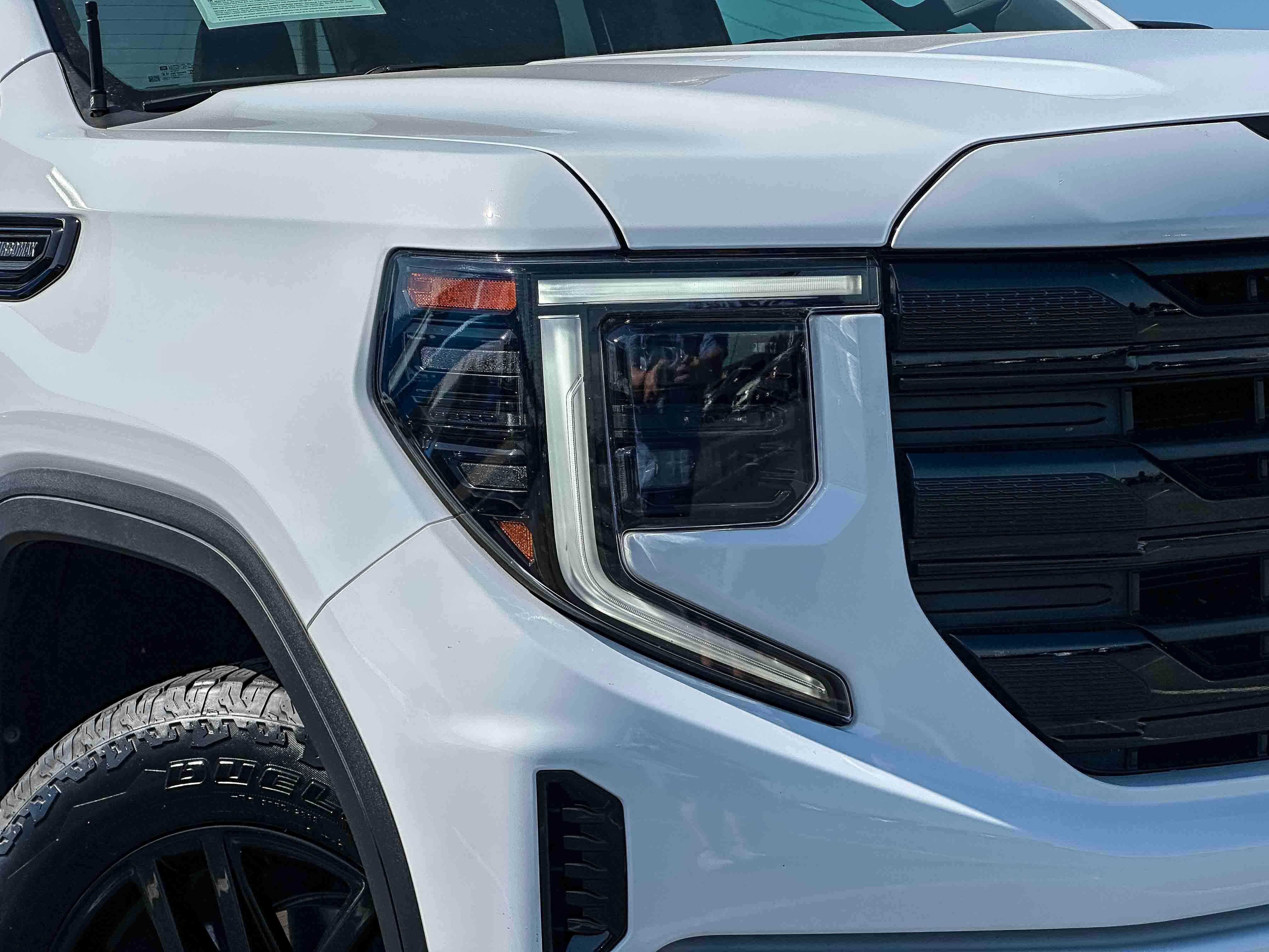 Used 2024 GMC Sierra 1500 Elevation AWD/4WD image 4