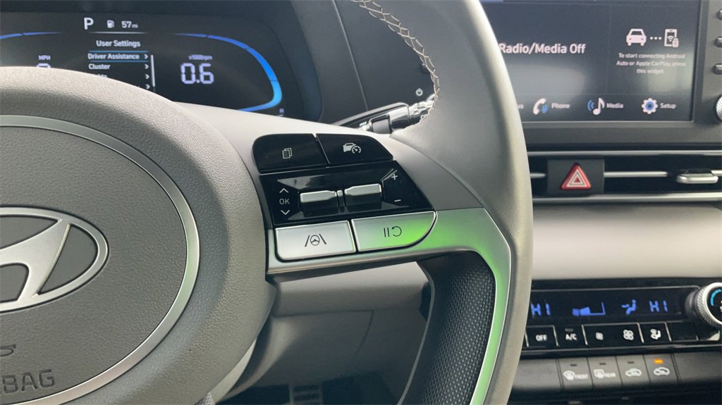 Certified 2025 Hyundai Elantra Sport image 27