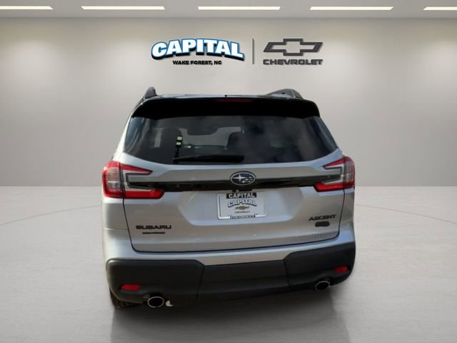 Used 2024 Subaru Ascent Onyx Edition image 4