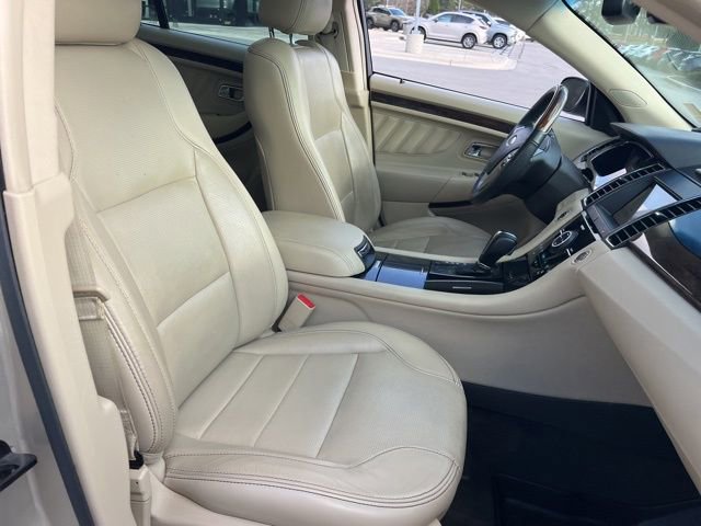 Used 2018 Ford Taurus Limited image 35