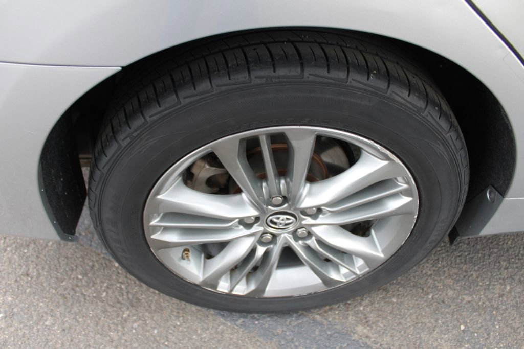 Used 2015 Toyota Camry SE FWD image 57