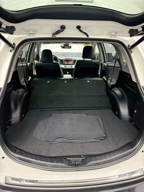 Used 2018 Toyota RAV4 Limited w/ Advanced Technology Package AWD/4WD image 51