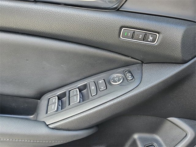 Used 2021 Honda Accord EX-L image 25