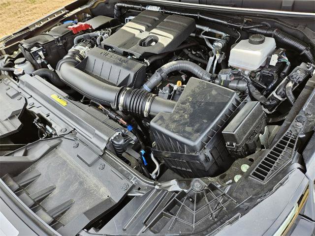 Certified 2025 Nissan Frontier PRO-4X w/ Pro Premium Package image 18