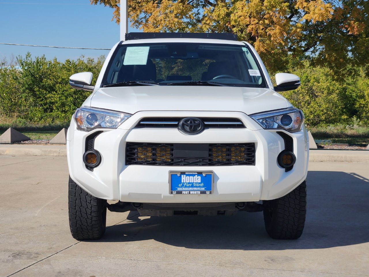 Used 2024 Toyota 4Runner SR5 Premium w/ Moonroof Package AWD/4WD image 2