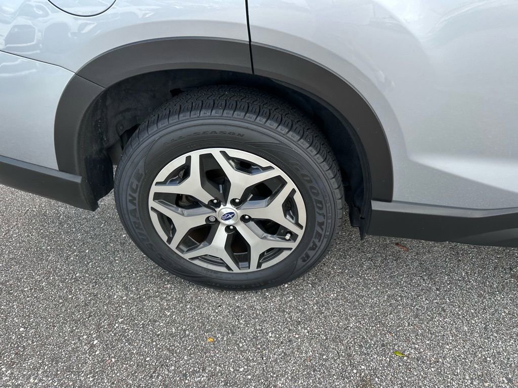 Used 2020 Subaru Forester Premium image 5