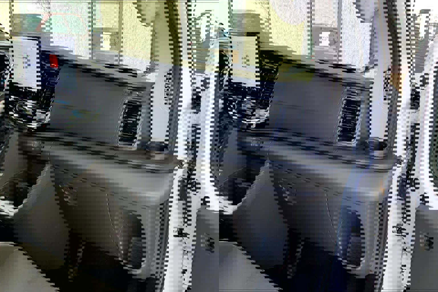 Used 2024 Ford Transit 350 XLT image 18