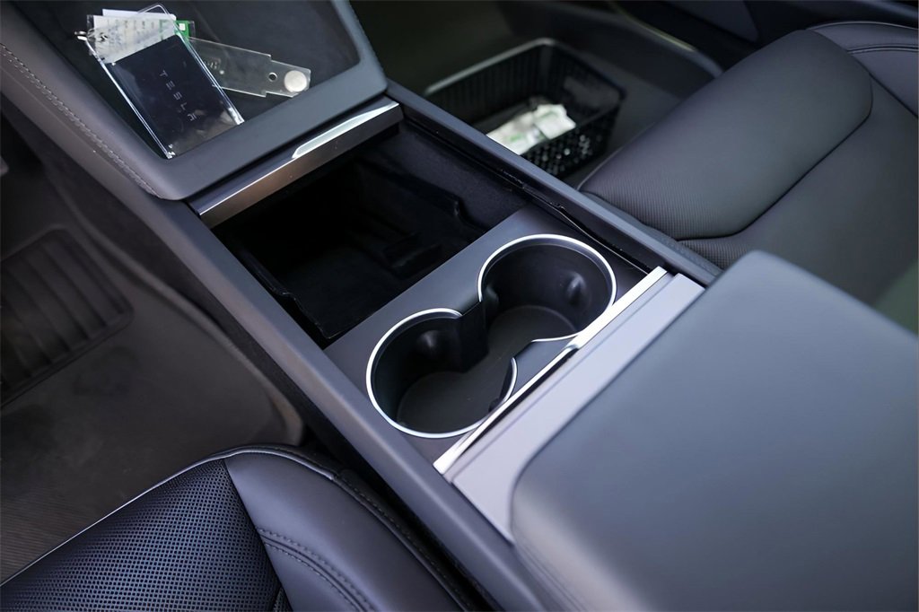 Used 2024 Tesla Model 3 Standard Range image 19