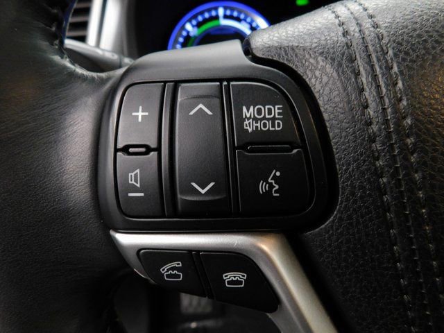 Used 2015 Toyota Highlander Limited image 31