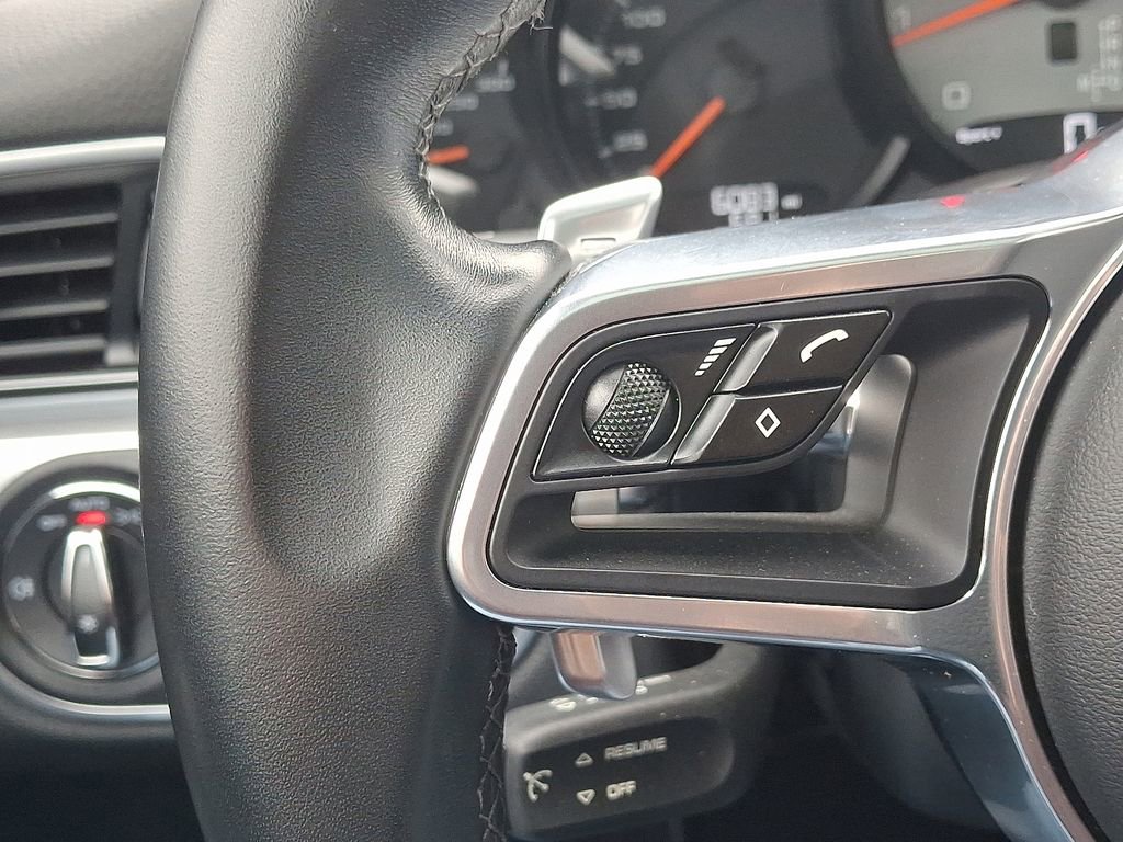 Used 2017 Porsche 911 Carrera S image 22