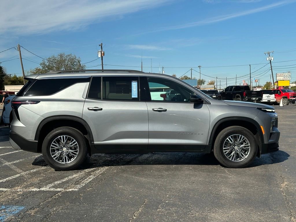 Certified 2025 Chevrolet Traverse LT image 4