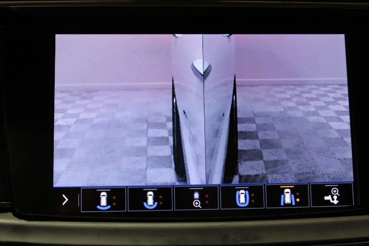 Used 2020 Buick Enclave Avenir w/ Avenir Technology Package image 61