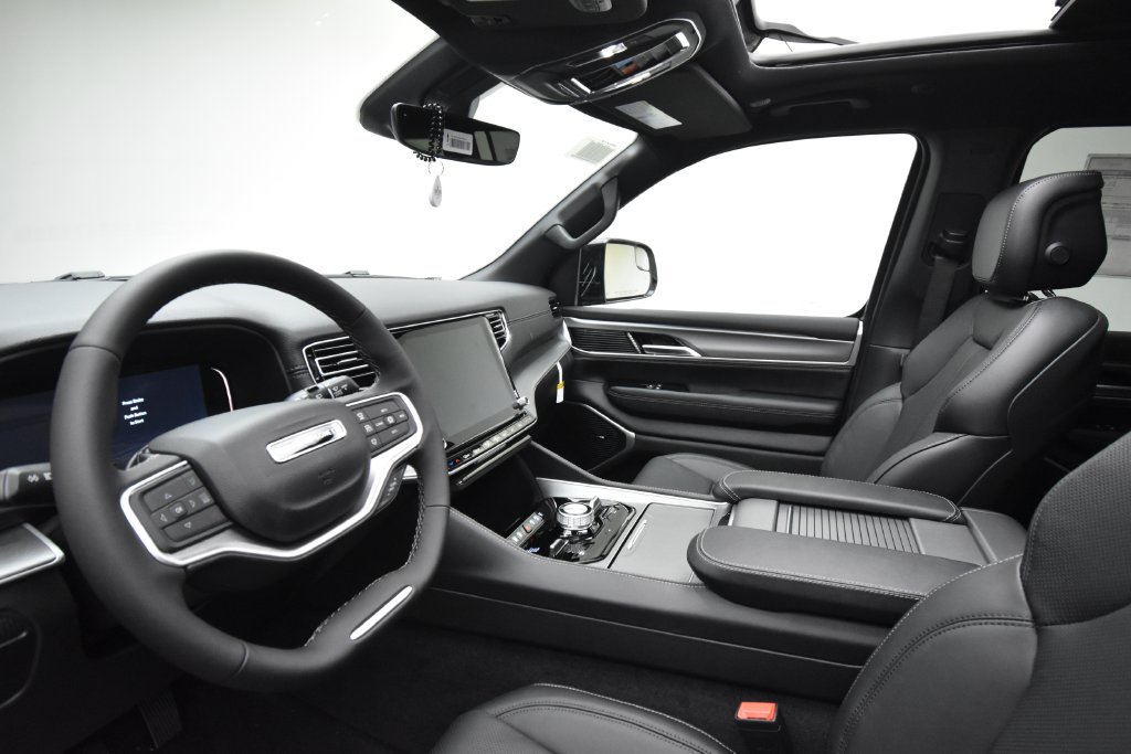 New 2027 Jeep Grand Wagoneer 4WD image 34