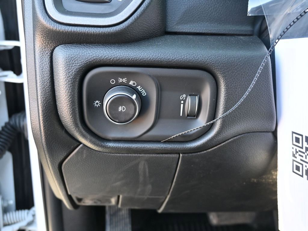 New 2026 RAM 5500 Tradesman AWD/4WD image 12