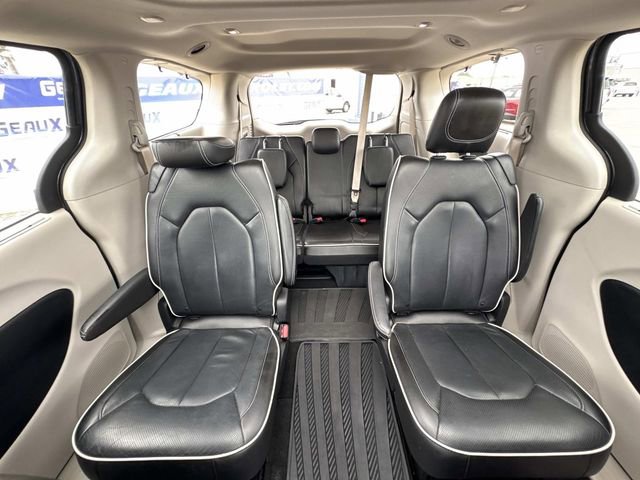 Used 2022 Chrysler Pacifica Limited AWD/4WD image 52