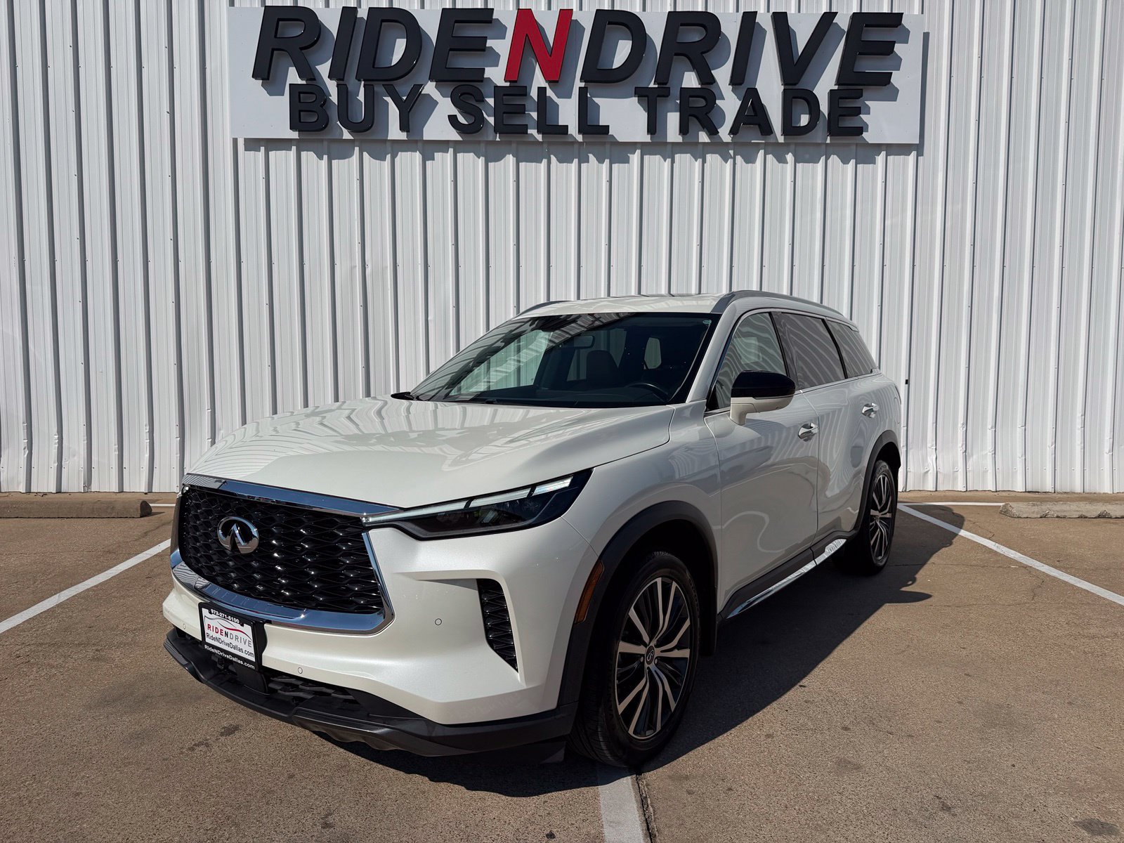 Used 2023 INFINITI QX60 Sensory
