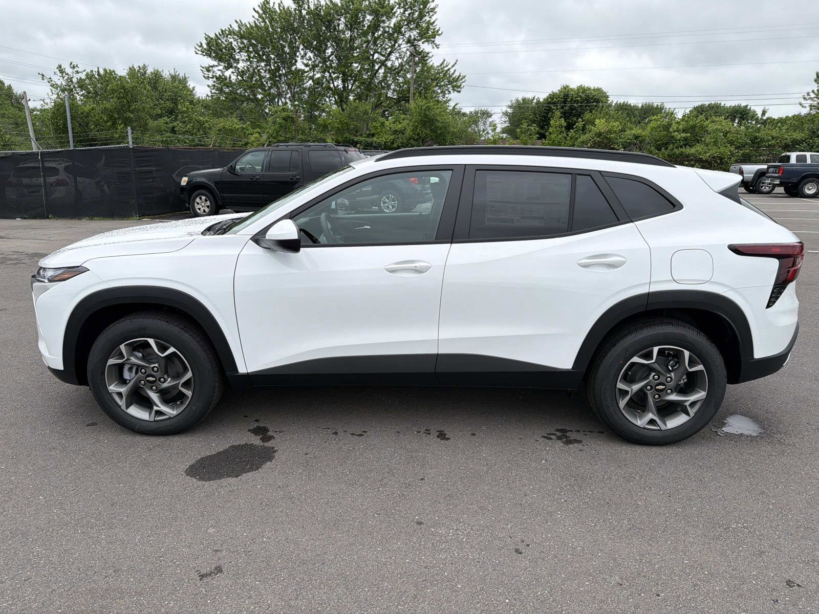 New 2026 Chevrolet Trax LT FWD image 11