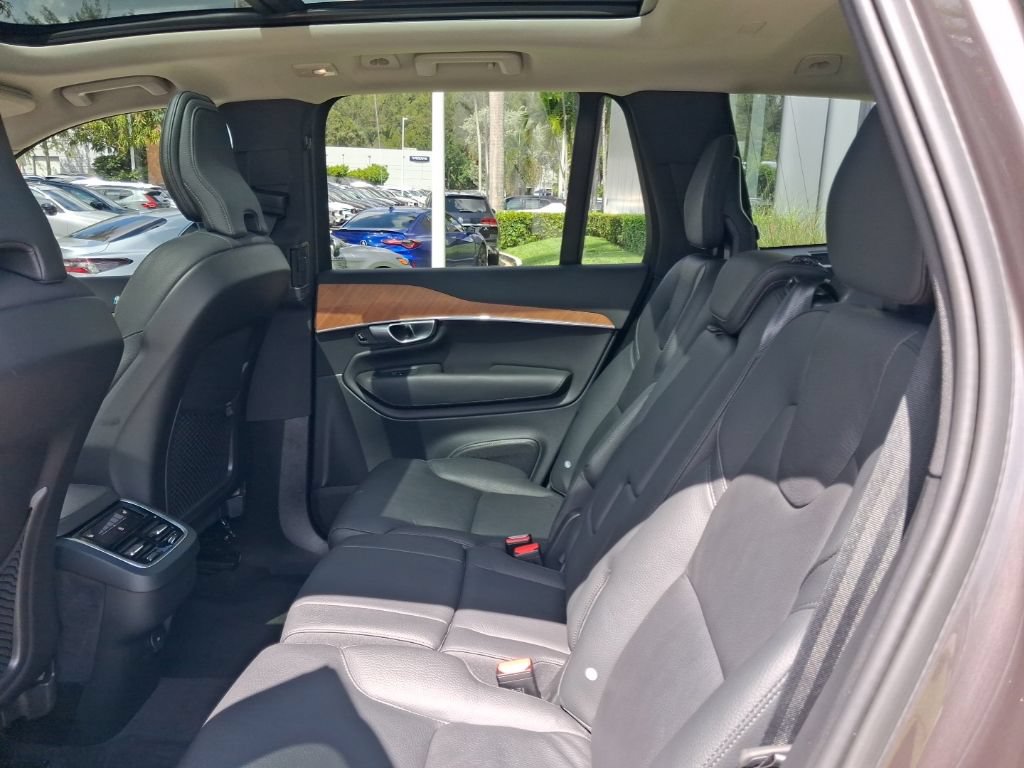 Certified 2023 Volvo XC90 B6 Plus AWD/4WD image 8