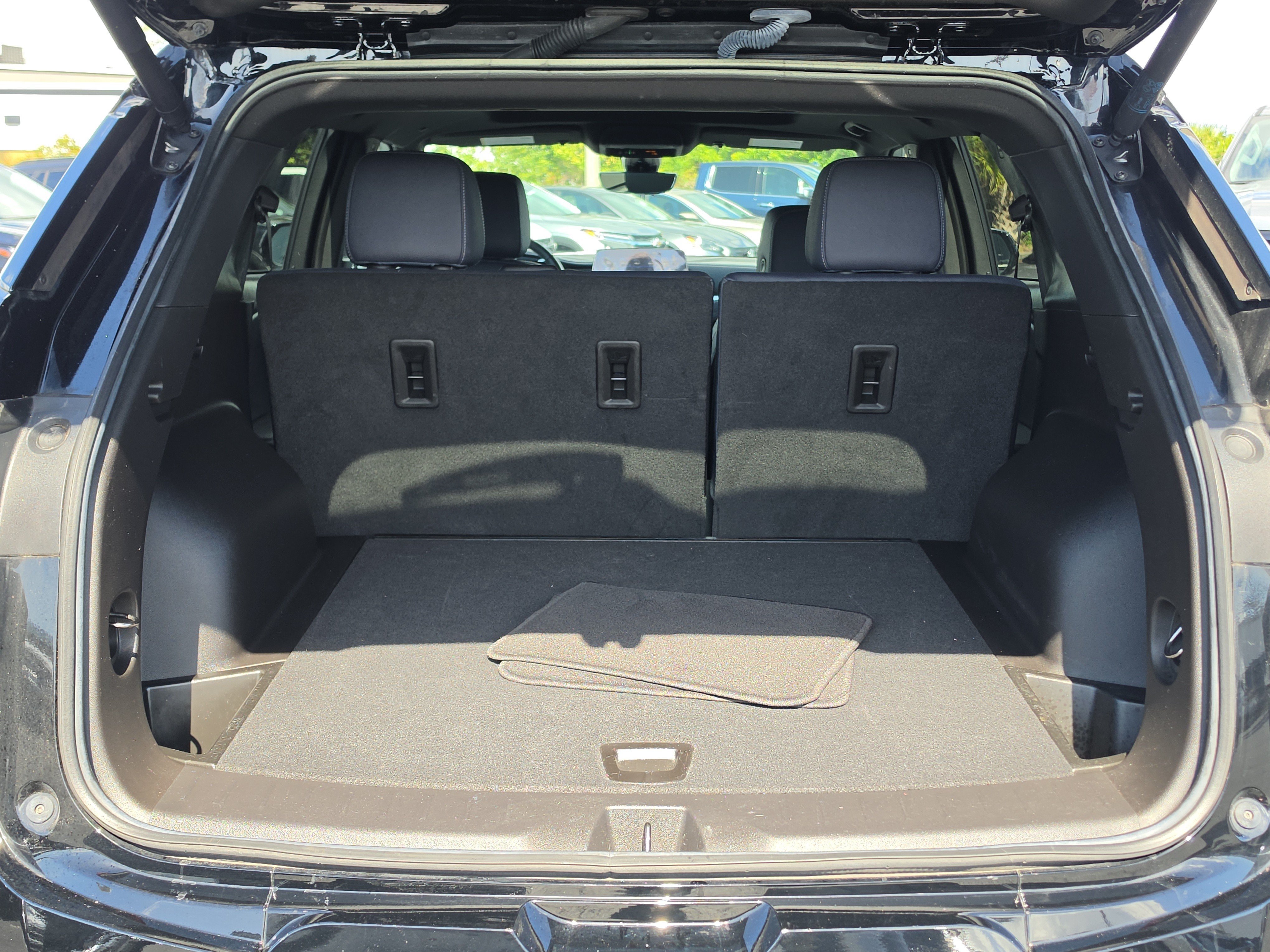 Certified 2024 Chevrolet Blazer RS w/ Driver Confidence II Package FWD image 7