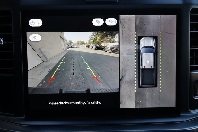 New 2026 Ford F250 Lariat w/ Black Appearance Package image 8