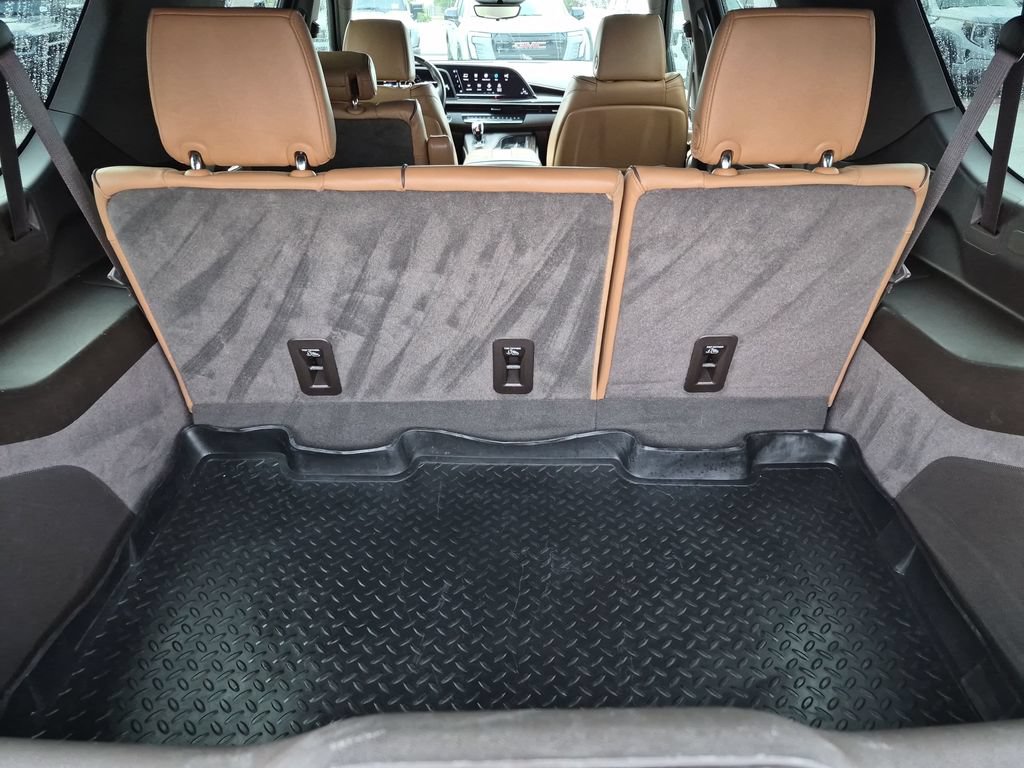 Used 2022 Cadillac Escalade ESV Sport w/ Touring Package AWD/4WD image 45