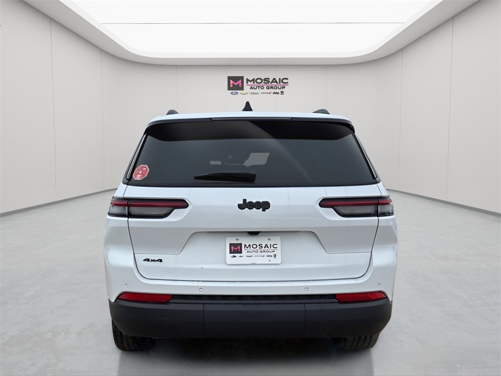 New 2025 Jeep Grand Cherokee L Altitude image 6