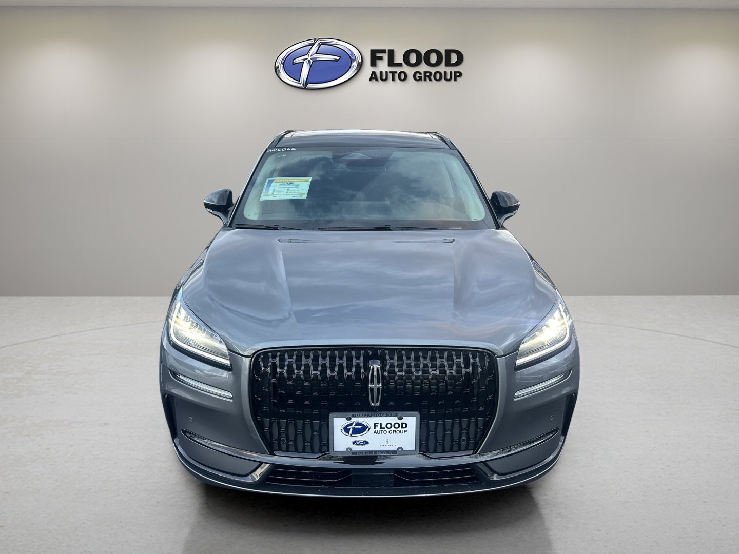 New 2026 Lincoln Corsair Premiere image 2