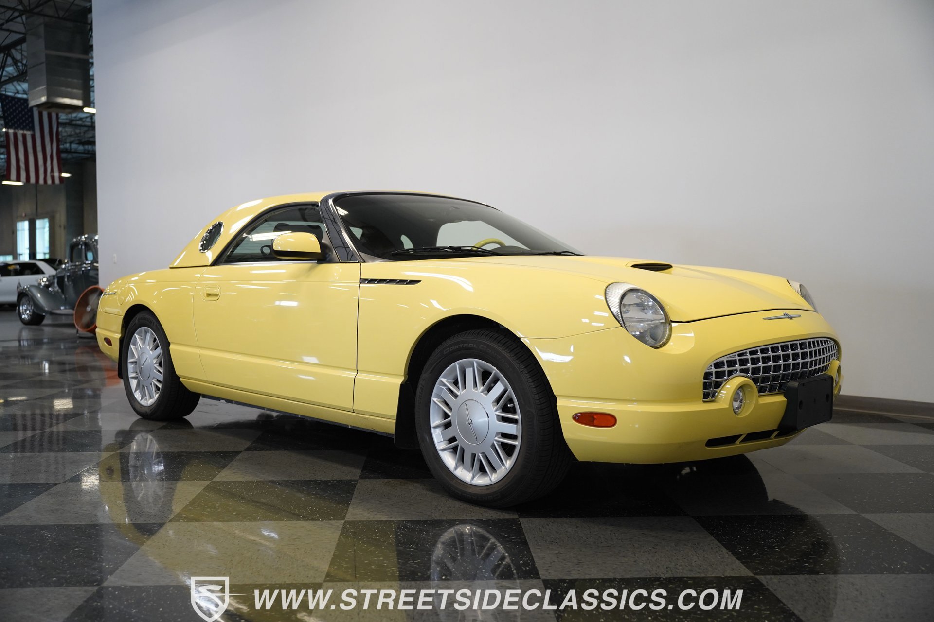 Used 2002 Ford Thunderbird image 20