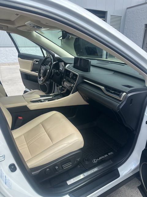 Used 2022 Lexus RX 450hL Luxury w/ Cold Area Package (CT) image 31