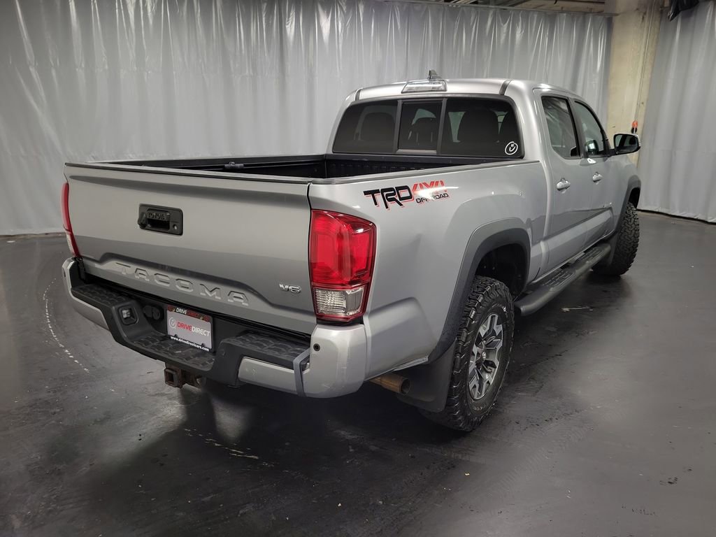 Used 2016 Toyota Tacoma TRD Off-Road w/ Premium & Technology Package AWD/4WD image 8